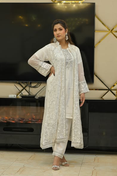 Fancy 3-Piece Gown Set with Silk & Chiffon