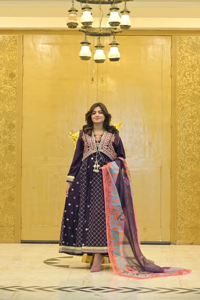 Frock with Koti Style – Winter Elegance in Every Stitch